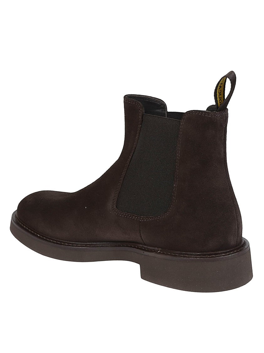 Doucal's Flat Suede Elastic Side Panels Ankle Boots