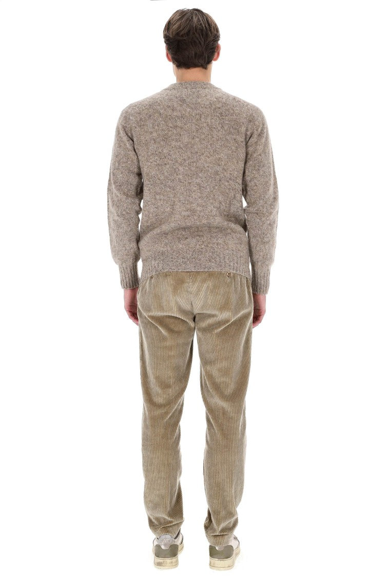 Howlin Shetland Boxy Fit Wool V-Neck Sweater