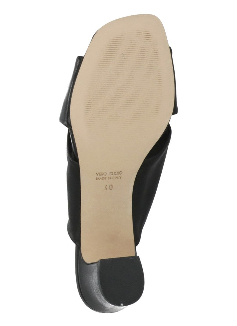 Juilie Dee Black Upper Crossed Bands Sandals