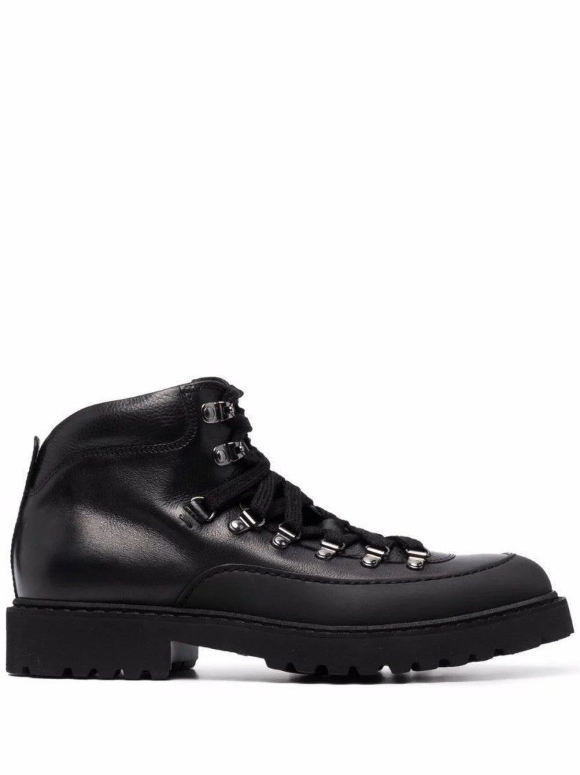 Doucal's Rugged Black Leather Ankle Boots