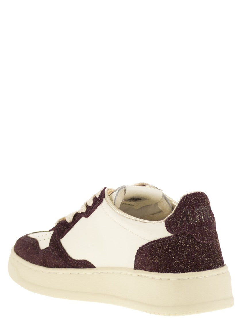 Autry Medalist Low - Sneakers With Two-Tone Glitter