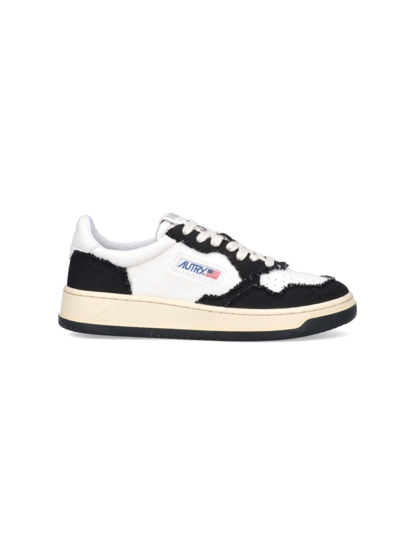 Autry "Medialist" Low Sneakers – White