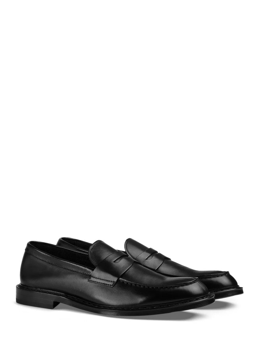 Doucal's Penny Loafers In Polished Black Leather
