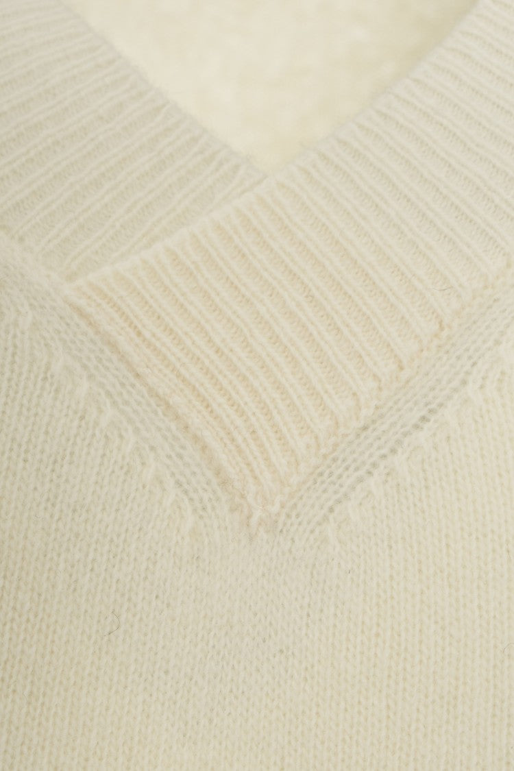 Grifoni V-Neck Knit Sweater In Classic White Wool