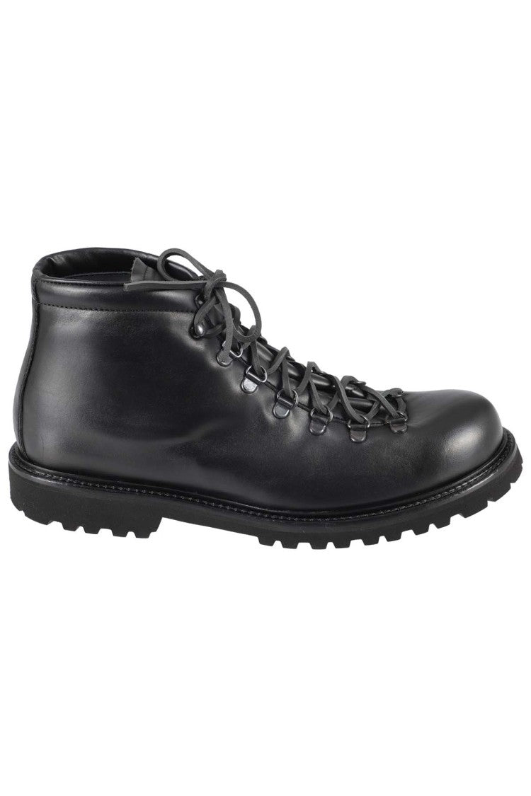Seboy's Elysee Ankle Boot In Polished Black Leather