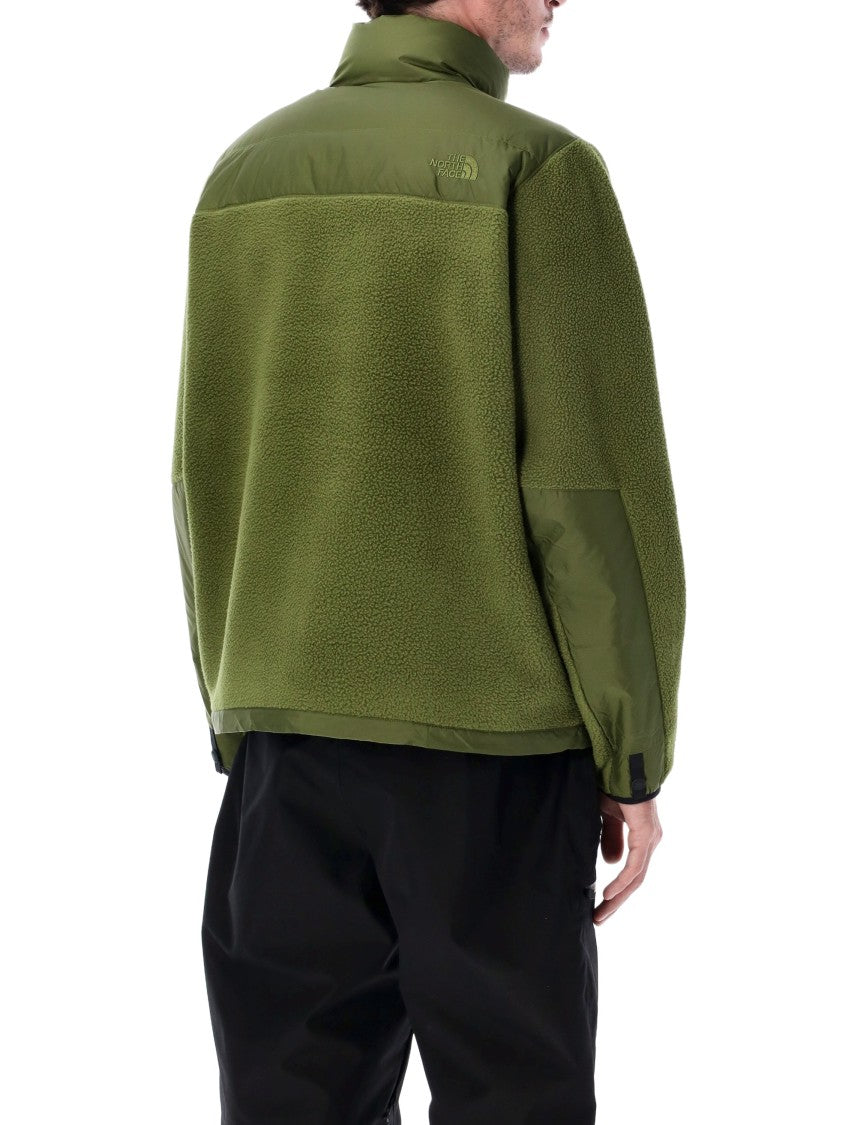 The North Face Structured Casual Jacket With Front Zipper And Multiple Pockets