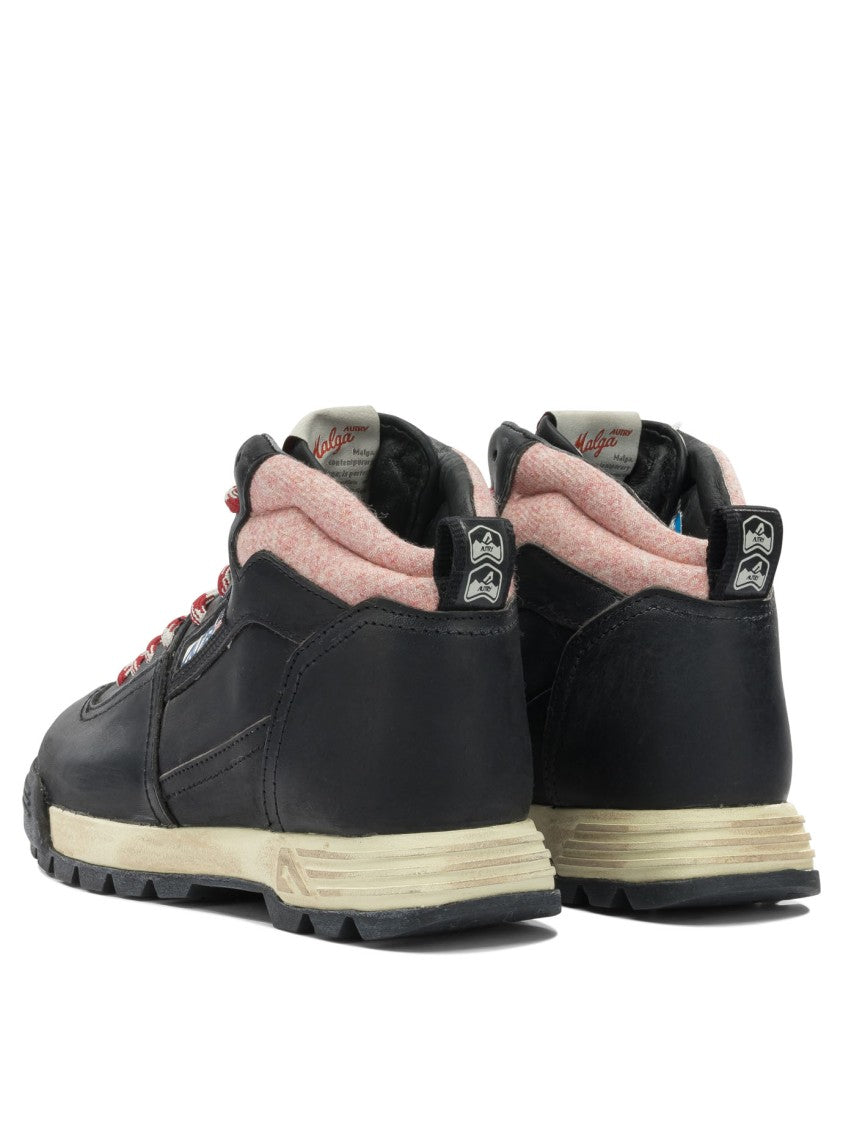 Autry Black Ankle Boots With Padded Collar And Textured Tread