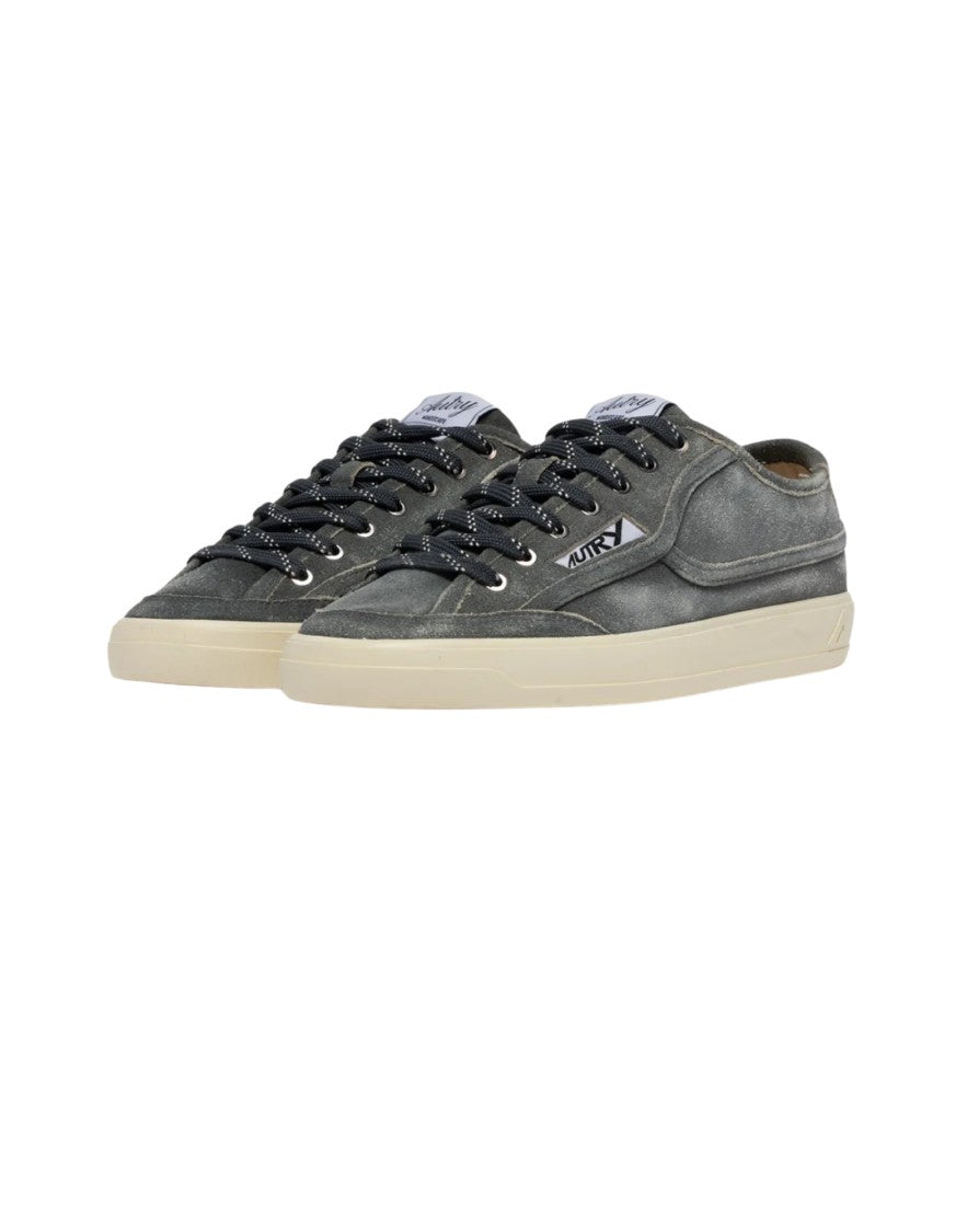 Autry Castory Retro Suede Low-Top Sneakers
