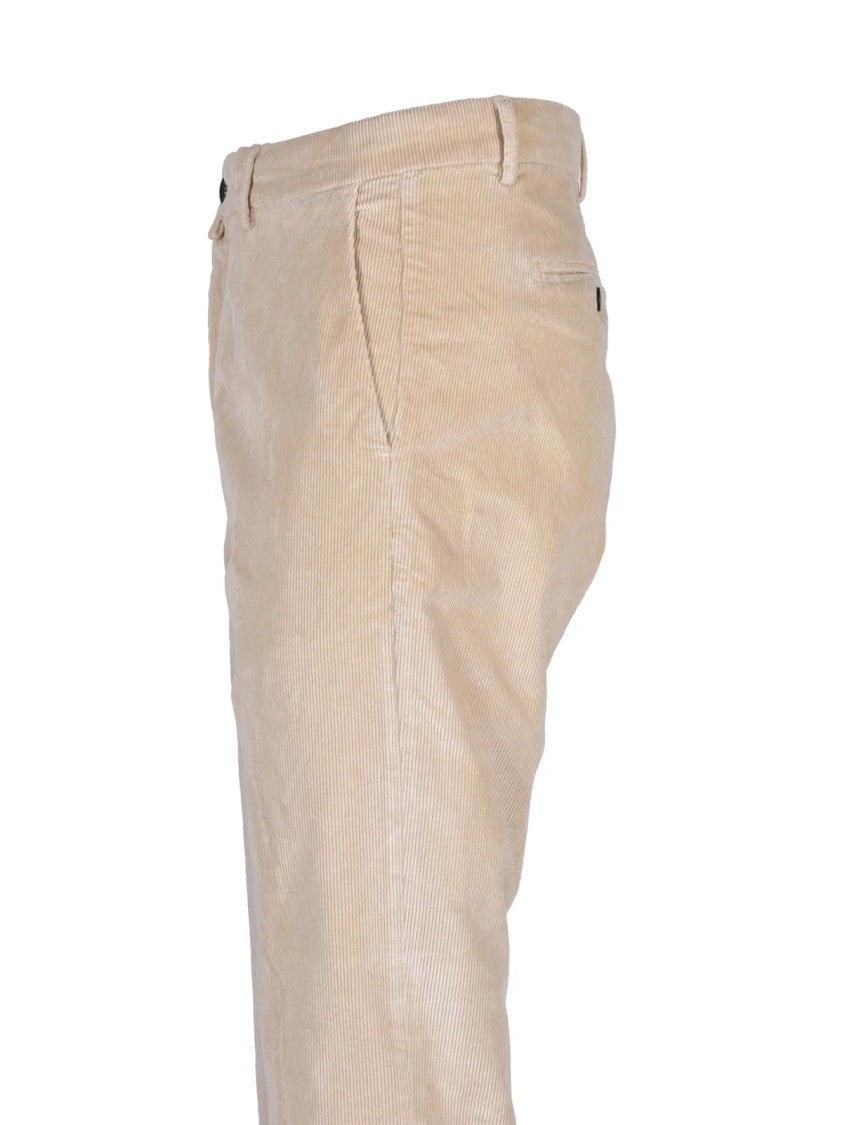 Siviglia Refined White Slim Fit Chino Trousers With Tapered Silhouette