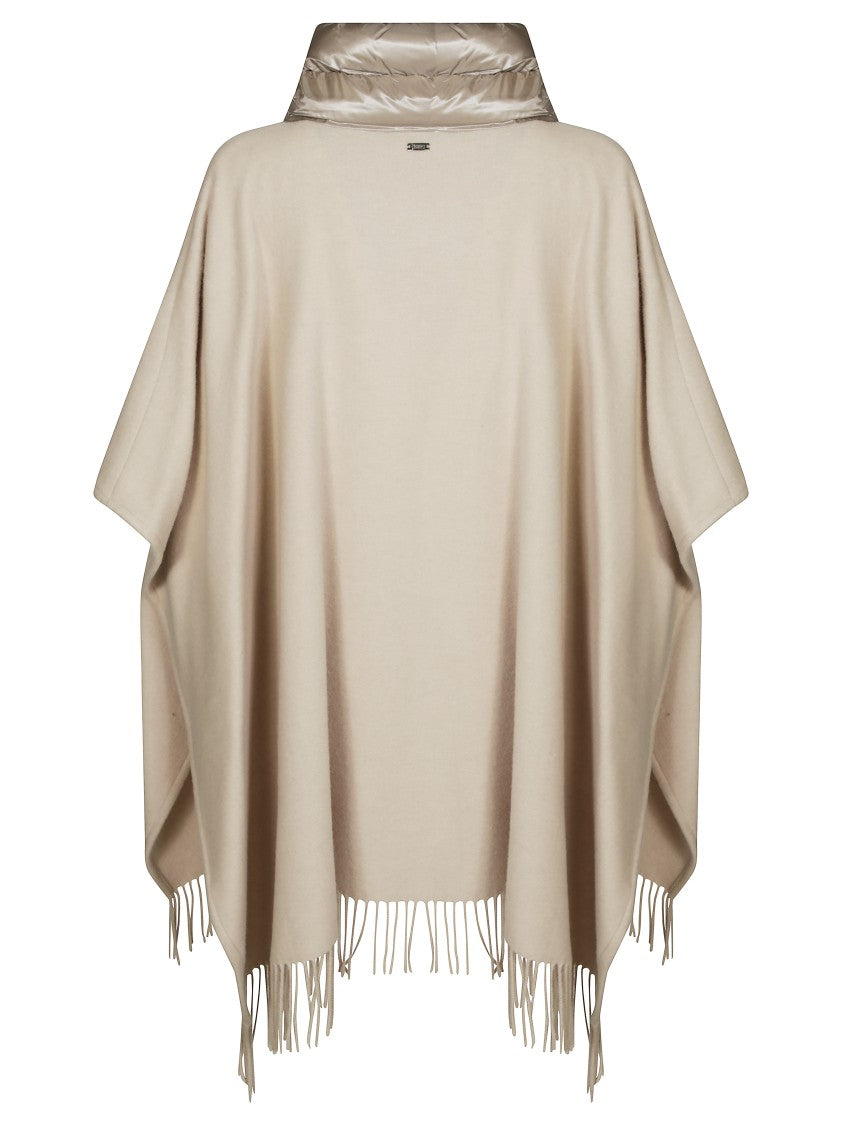 Herno Warmy Poncho With Ultralight Details