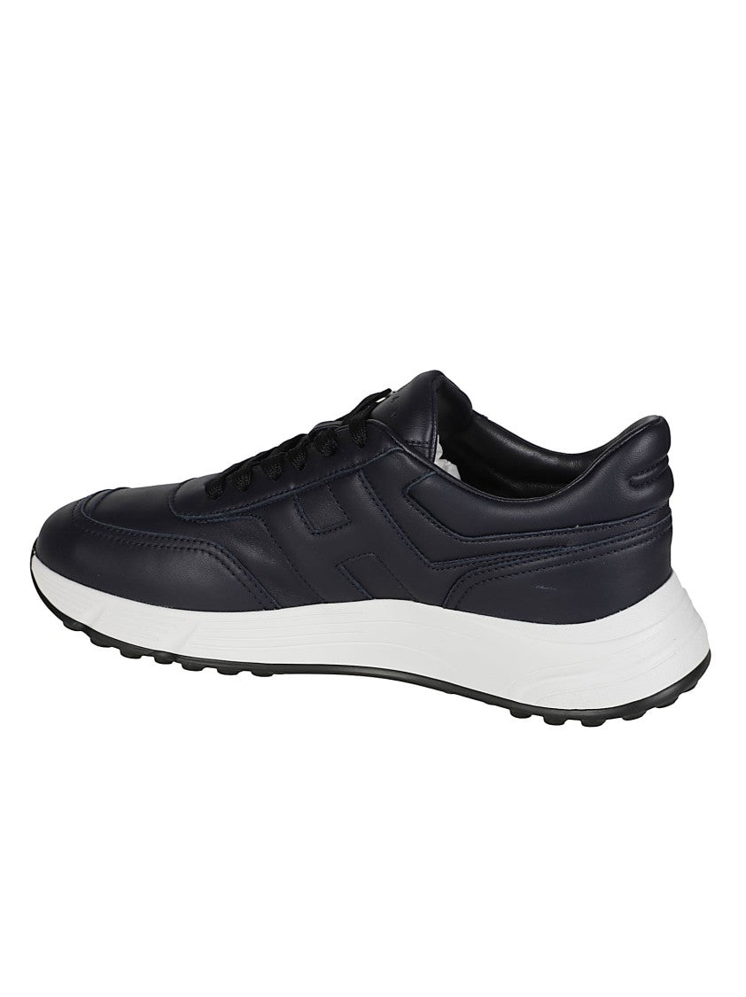 Hogan Low-Profile Black Sneakers With Tonal Detailing