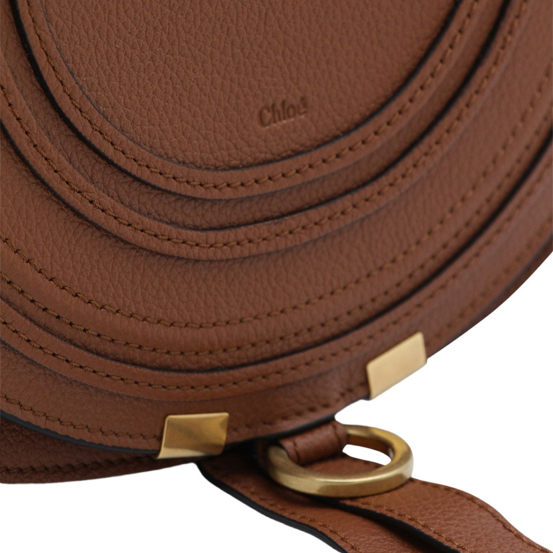Chloé Structured Brown Shoulder Bag With Clean Lines And Versatile Design