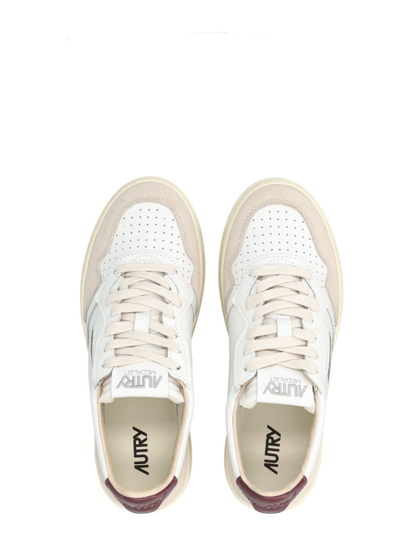 Autry Medalist Low Women’S Sneakers In White