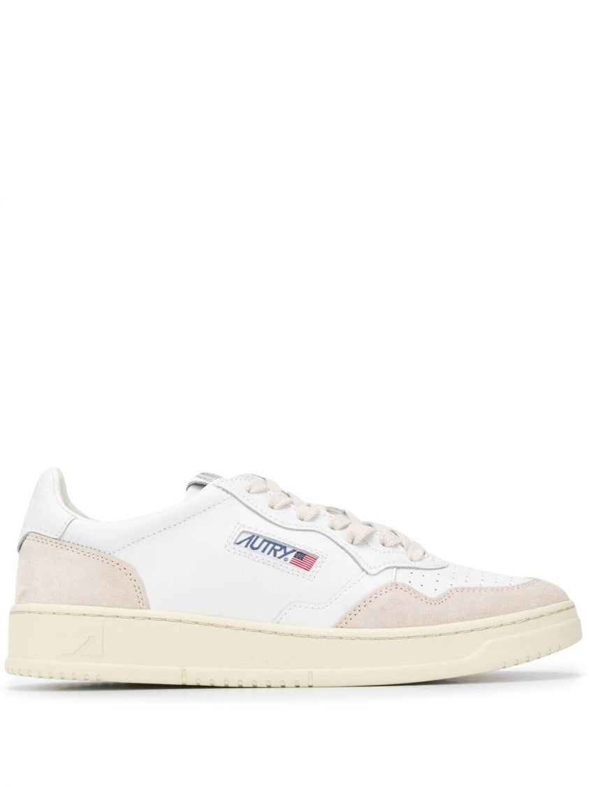 Autry Low-Top White Sneaker With Branded Details And Premium Comfort