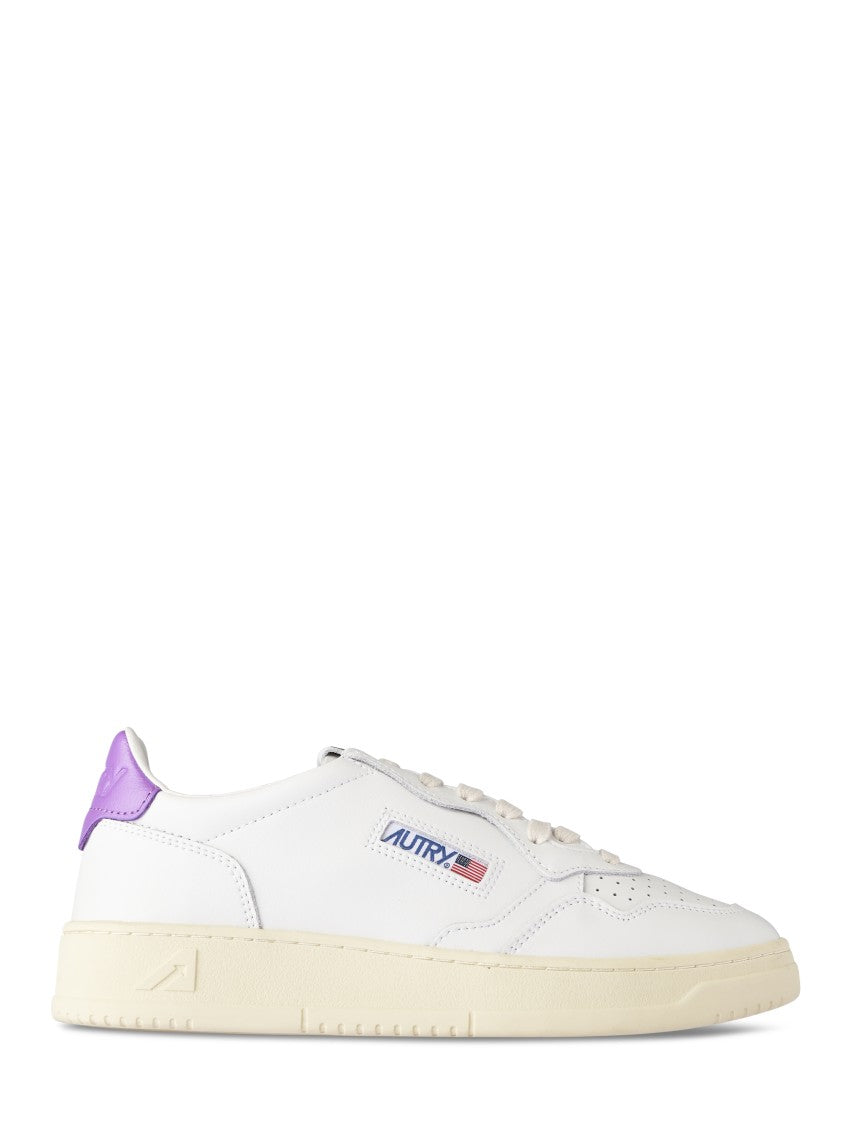 Autry Sleek Low-Top Leather Sneakers With Contrasting Details