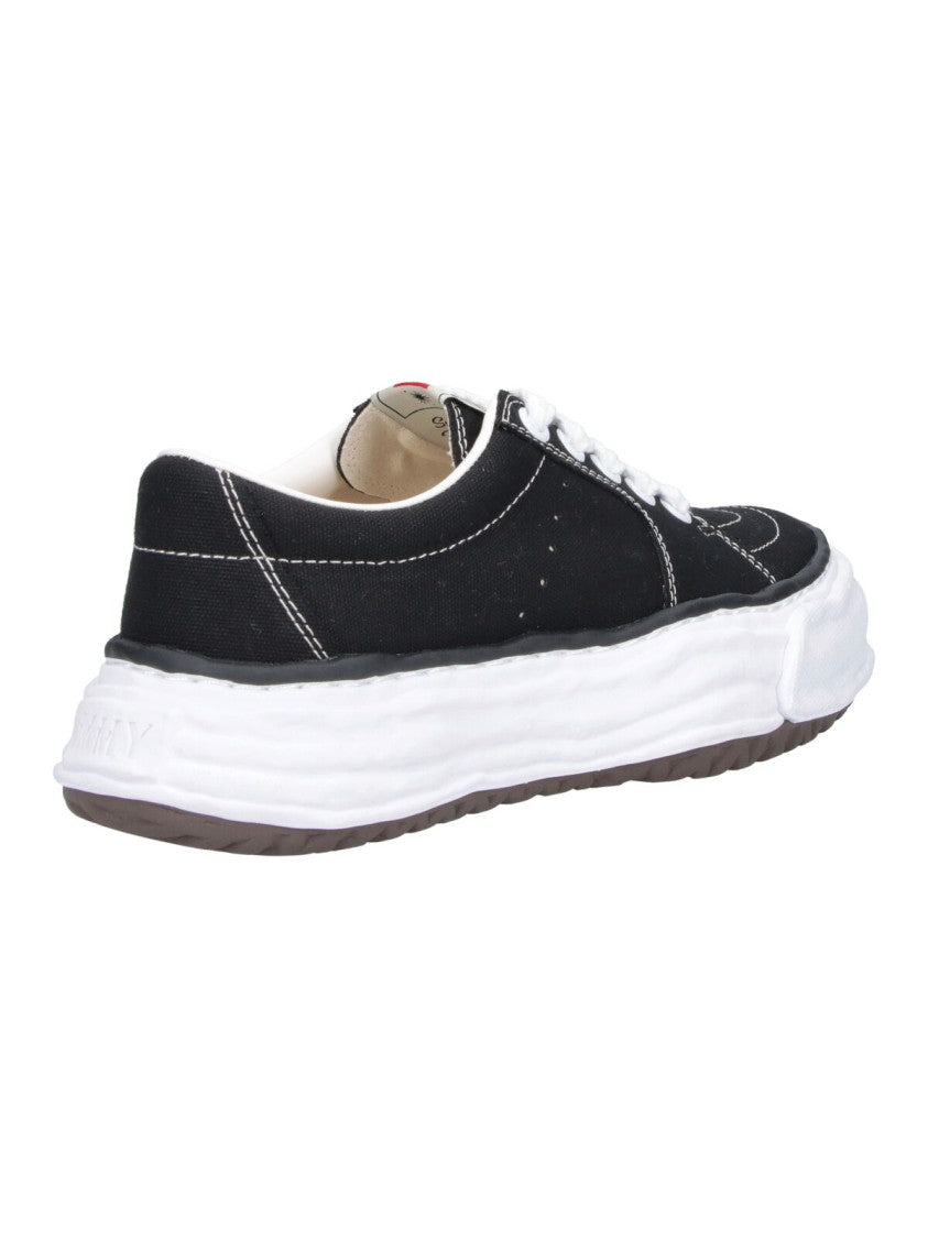 Maison Mihara Yasuhiro Black Eric Contrasting Stitching Low-Top Sneakers