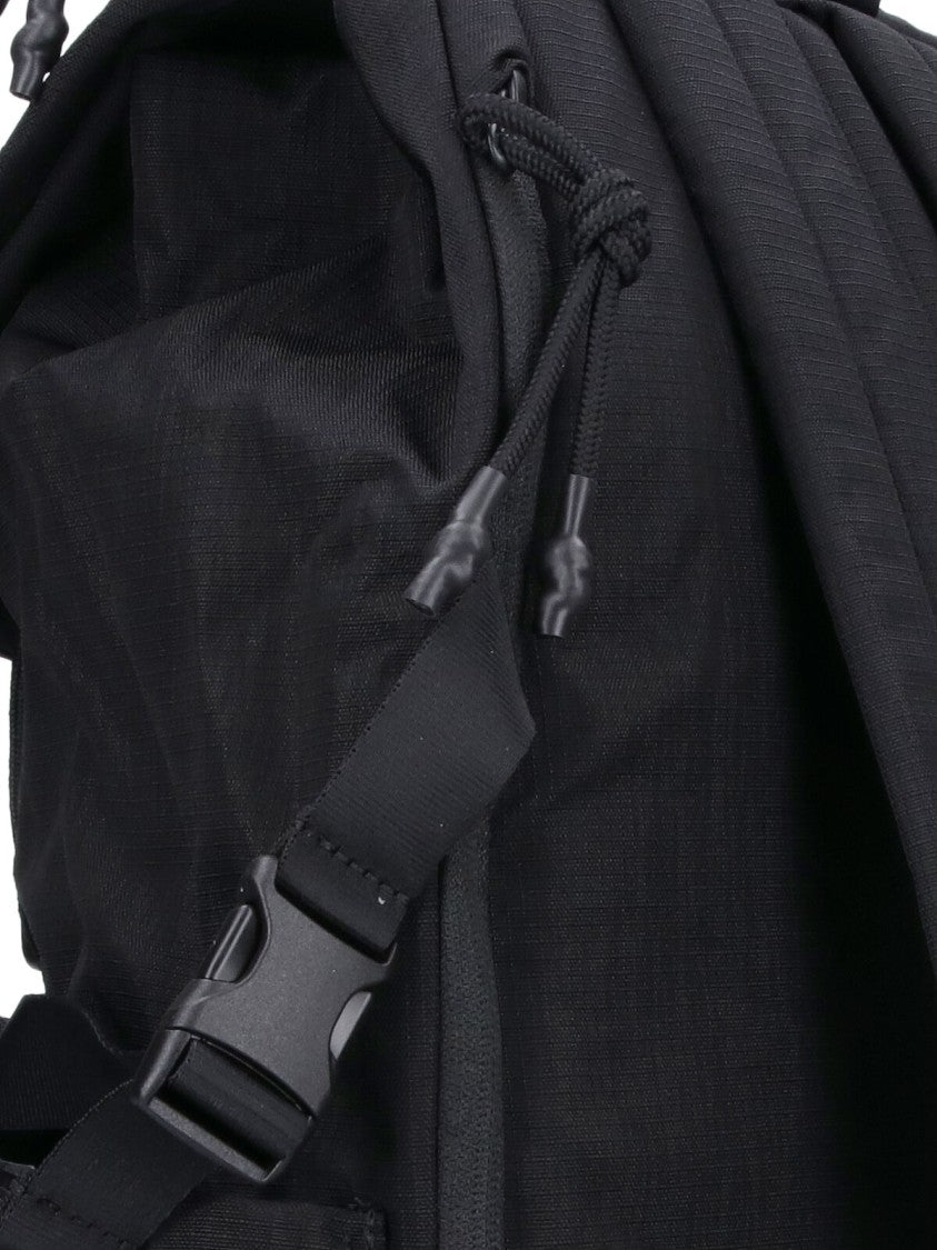 Ader Error Structured Black Bag With Smooth Texture And Clean Lines