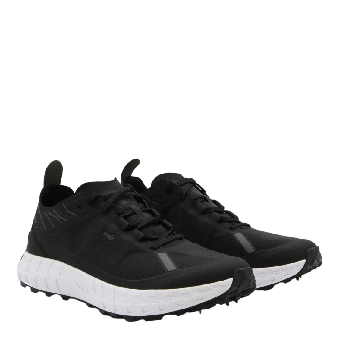 Norda Textured Black Sneakers With Contrasting White Sole