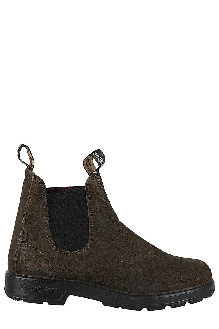 Blundstone Water-Repellent Suede Ankle Boot In Dark Olive
