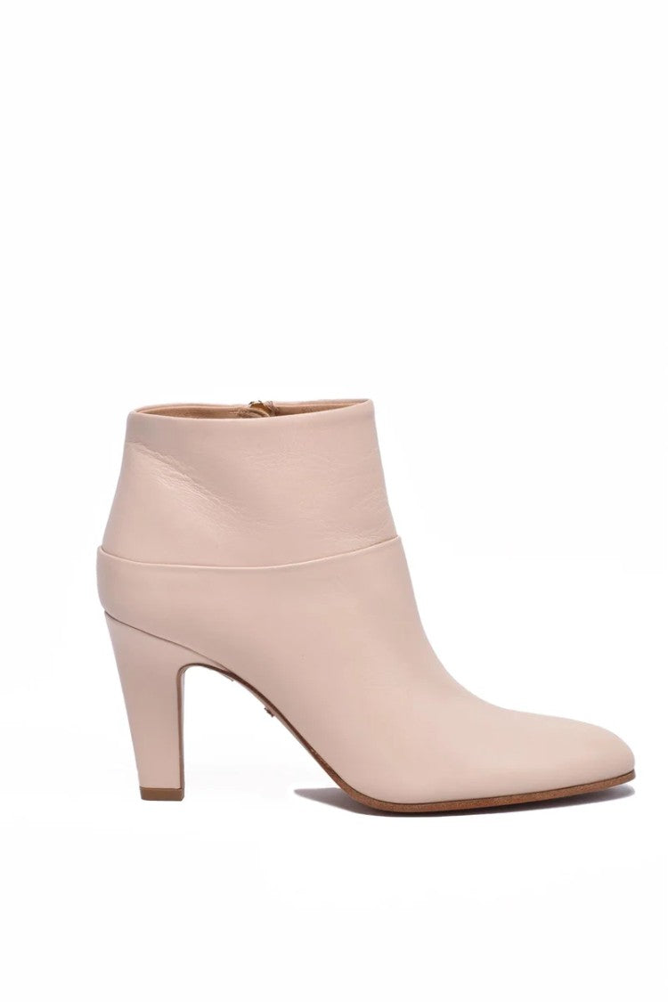 Chloé Leather Ankle Boot With Zip - Beige