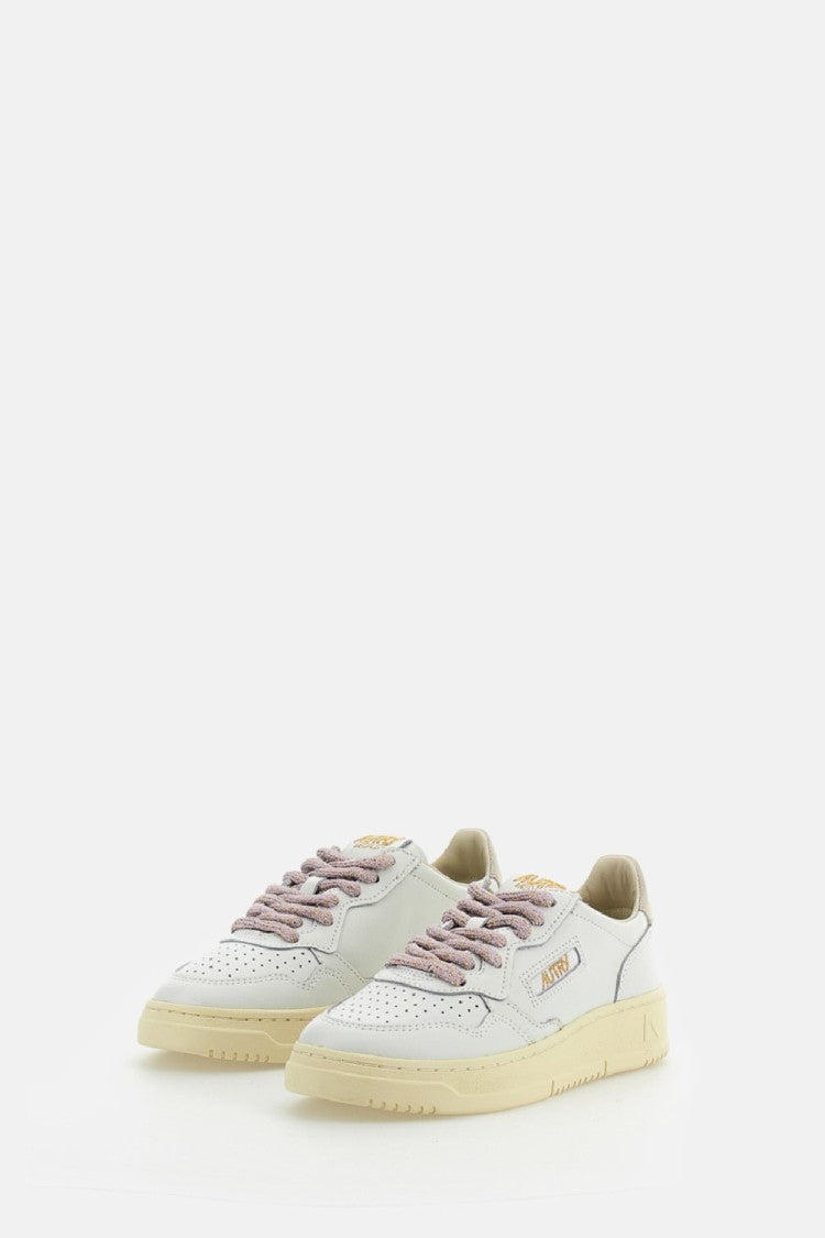 Autry White Medalist Low Leather Sneakers