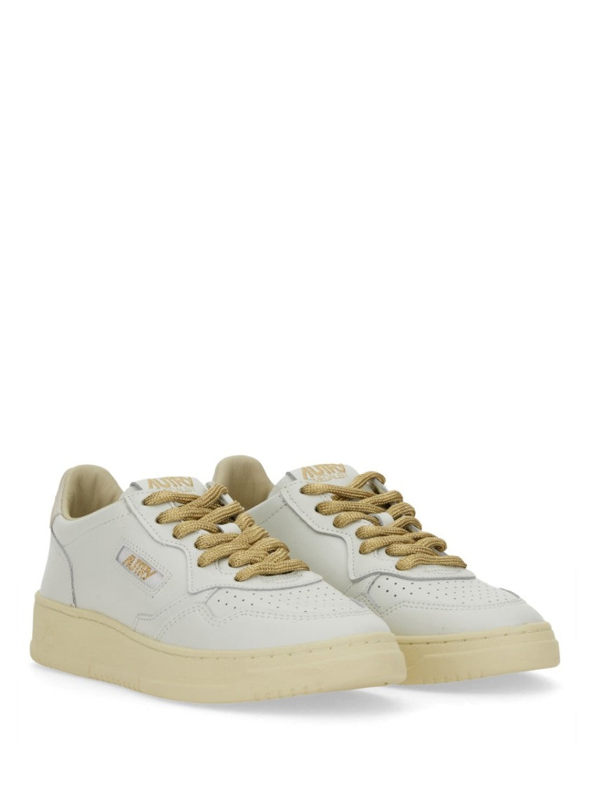 Autry Medalist Low Suede Accent Leather Sneakers