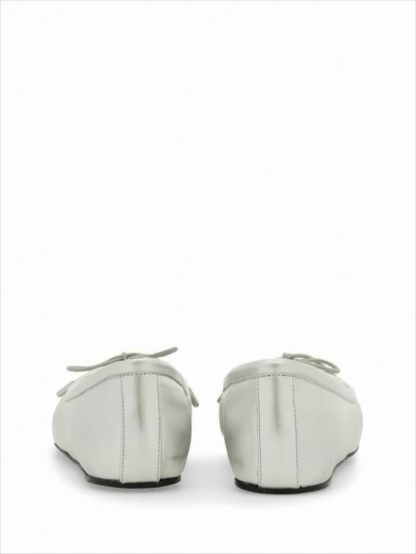 Alexander Mcqueen Leather Flat Shoes With Cap Toe