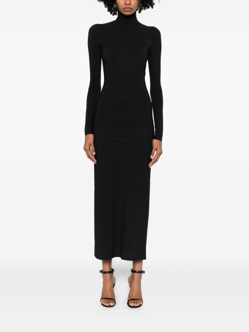 Amazuin Maxi Dress With Open Back