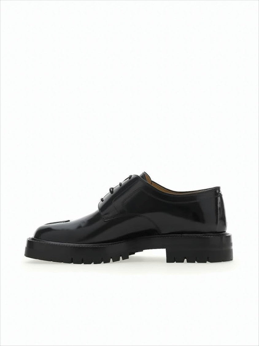 Maison Margiela Split-Toe Lace-Up Dress Shoes With Polished Leather Finish