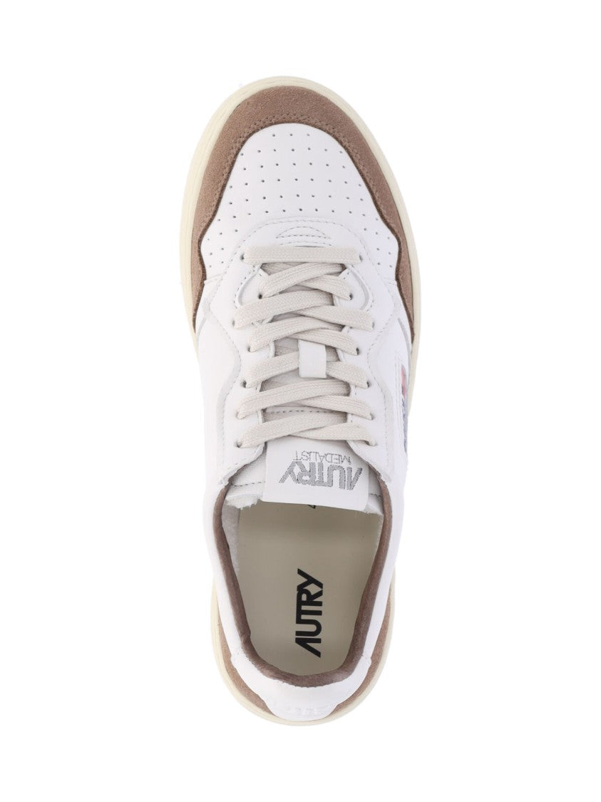 Autry "Medalist" Low Sneakers – White