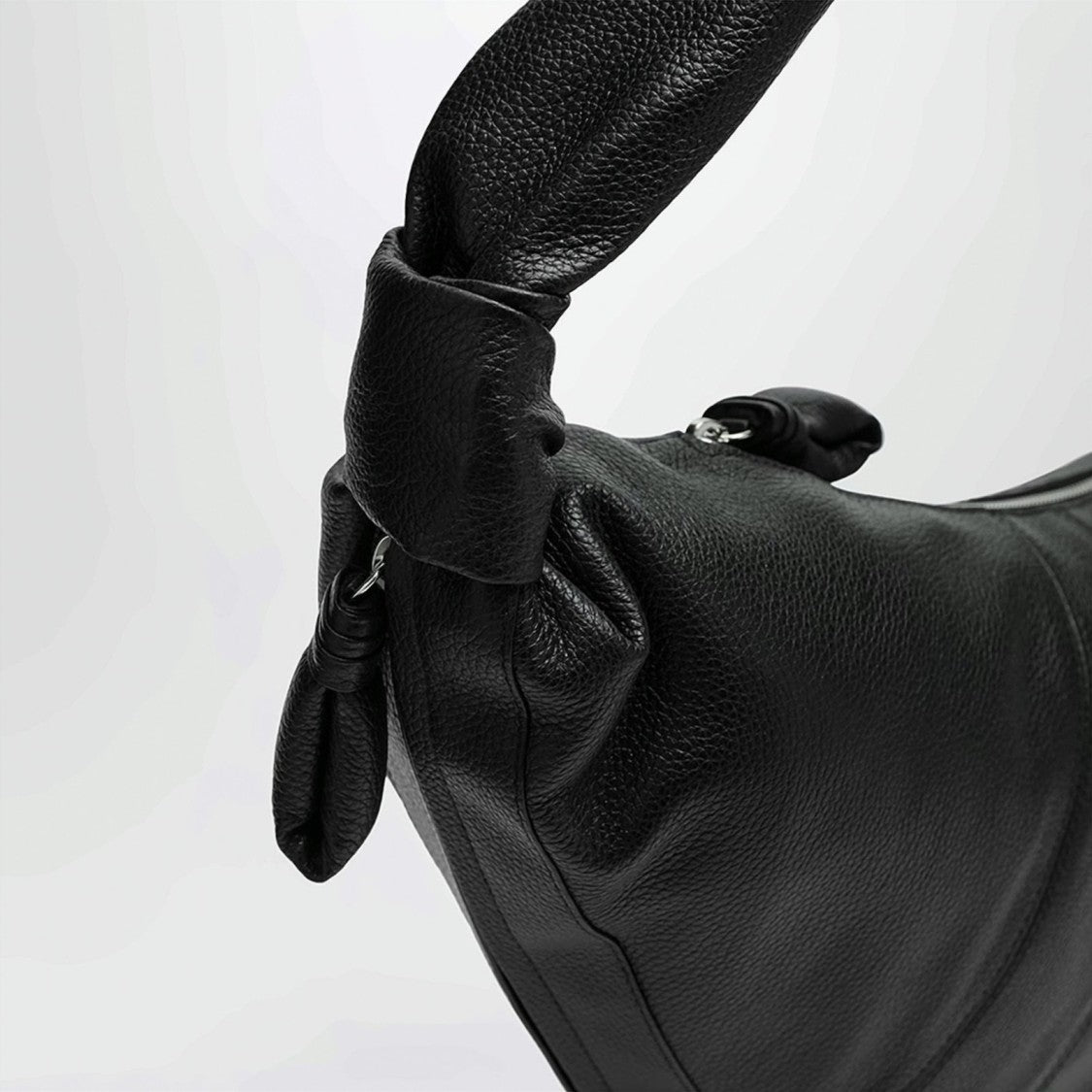 Lemaire Large Crescent-Shaped Shoulder Bag In Soft Grained Leather