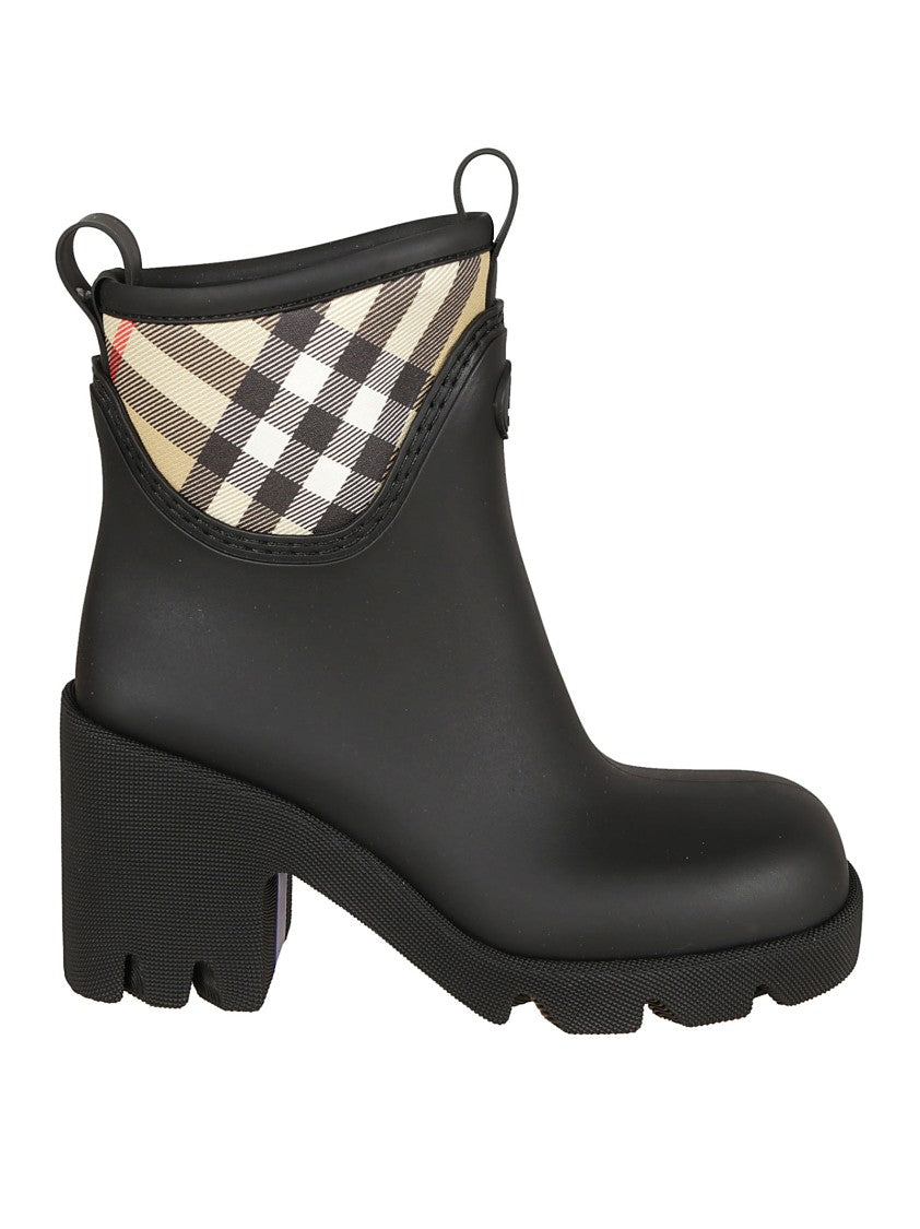 Burberry Heritage-Inspired Equestrian Design Rain Boots