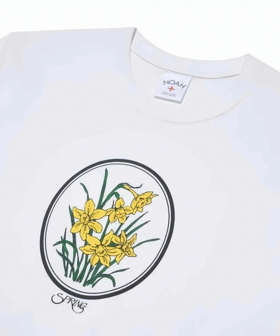 Noah Short-Sleeve T-Shirt With Floral Graphic And Round Neckline