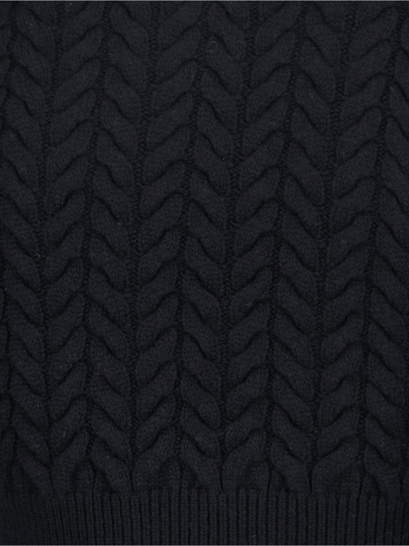 Patou Timeless Black Sweater With Round Neckline And Long Sleeves