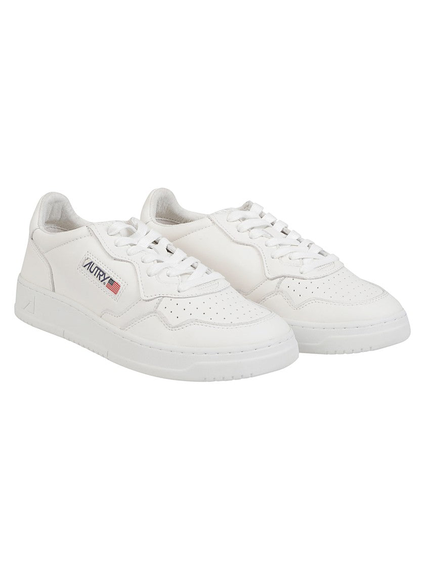 Autry Medalist Low Minimalist Goat Sneakers