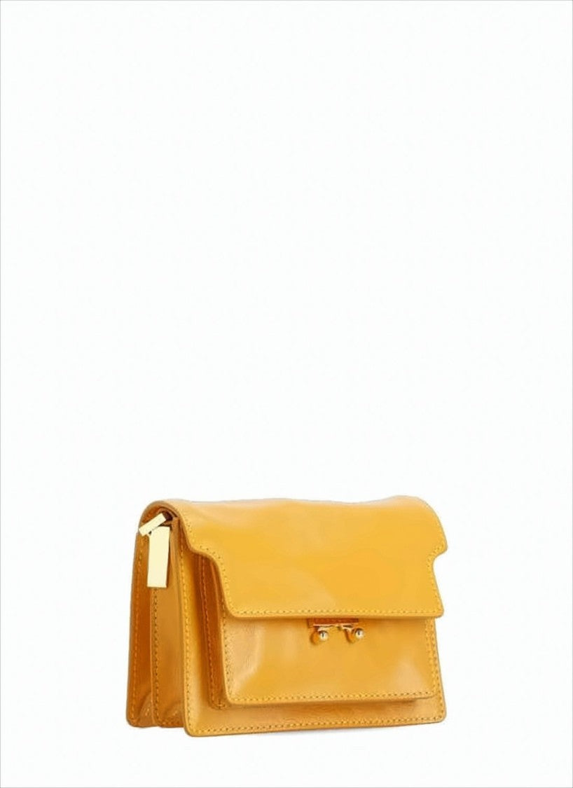 Marni Structured Smooth Leather Shoulder Bag With Scalloped Flap