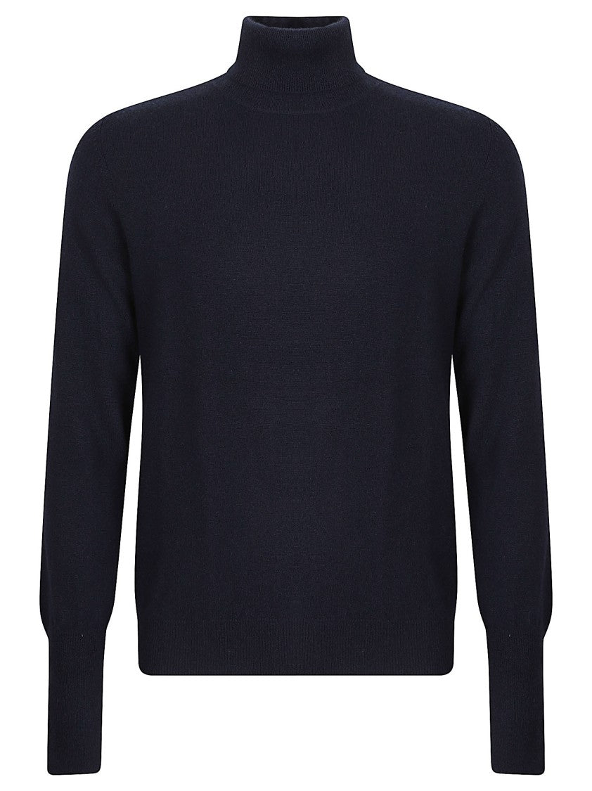 Ballantyne Classic Turtleneck Sweater With Fine Knit Texture