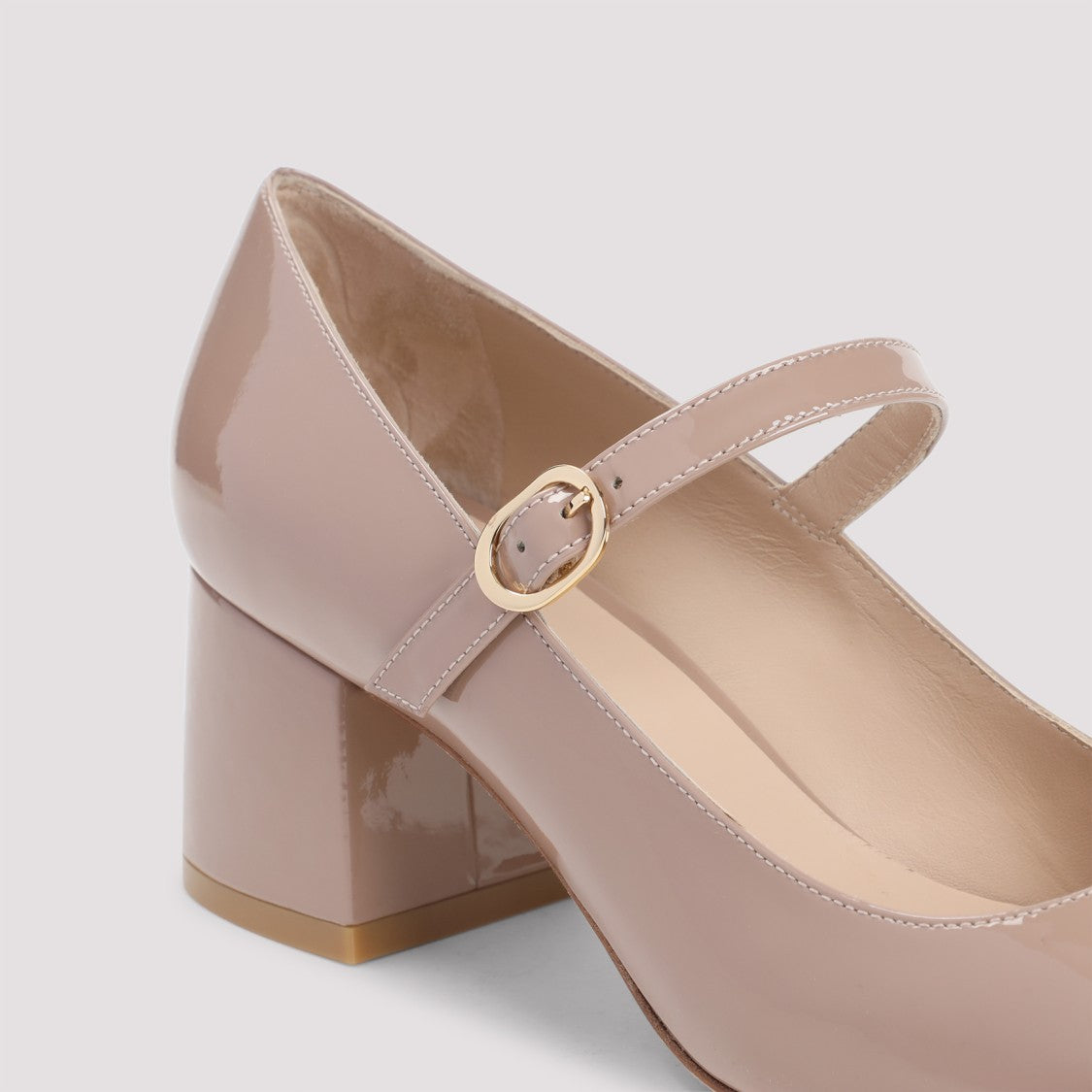 Stuart Weitzman Mj 60 Light Brown Patent Leather Pumps
