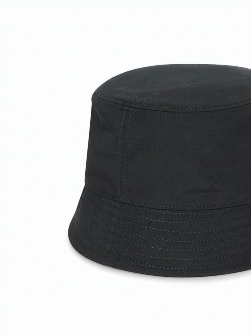 Moncler Structured Black Bucket Hat With Subtle Logo Detail