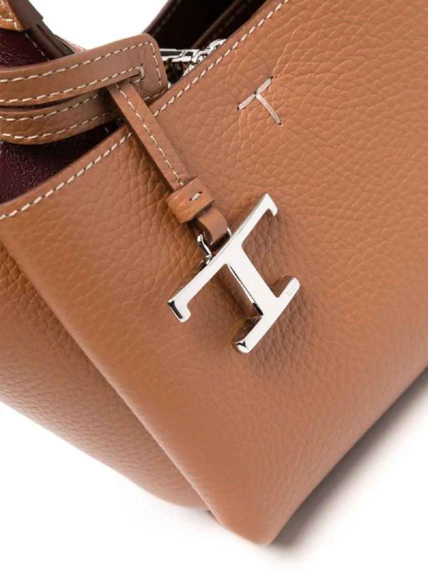 Tod's Grained Leather Shoulder Bag