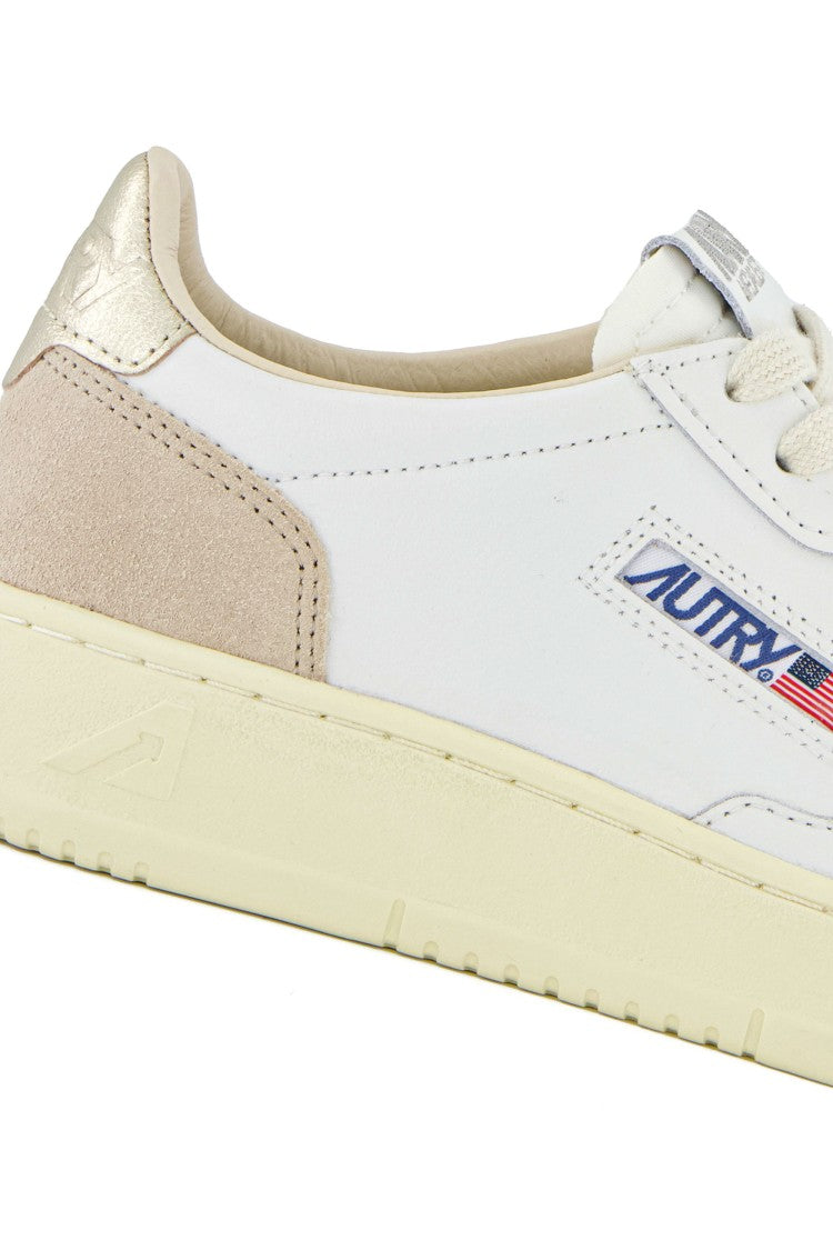 Autry Women’S Medalist Bimaterial Sneakers