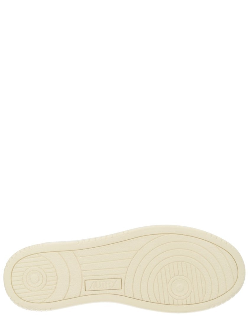 Autry Medalist Low Smooth Leather Sneakers