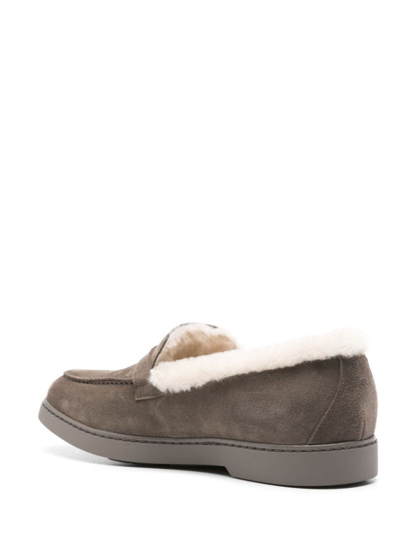 Doucal's Soft Suede Loafers With Cozy Shearling Lining And Bow Detail