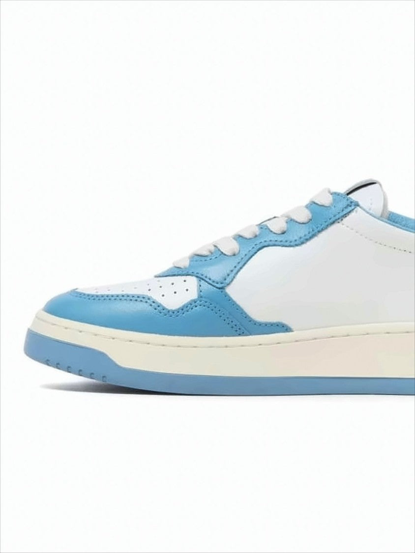 Autry Low-Top Leather Sneakers With Contrasting Overlays