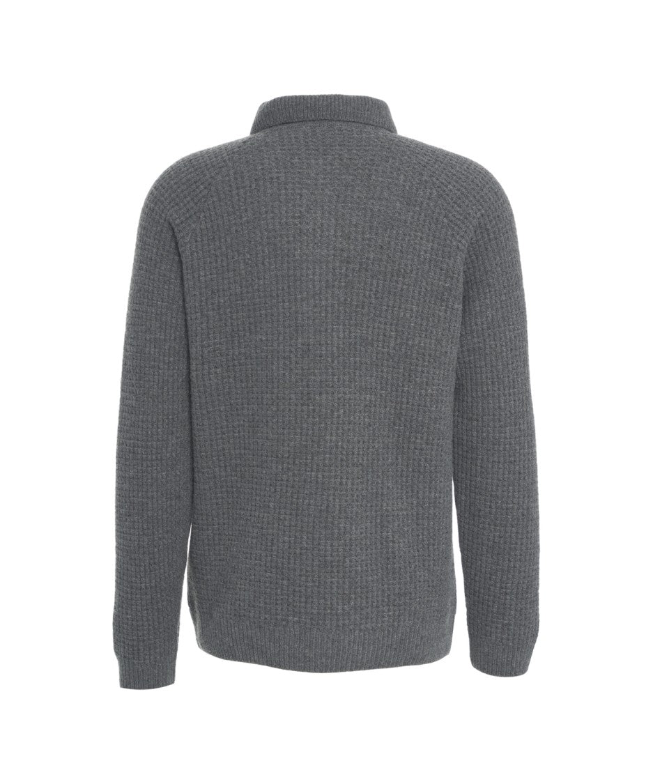 Closed Structured Knitted Polo With Distinctive Collar And Ribbed Cuffs