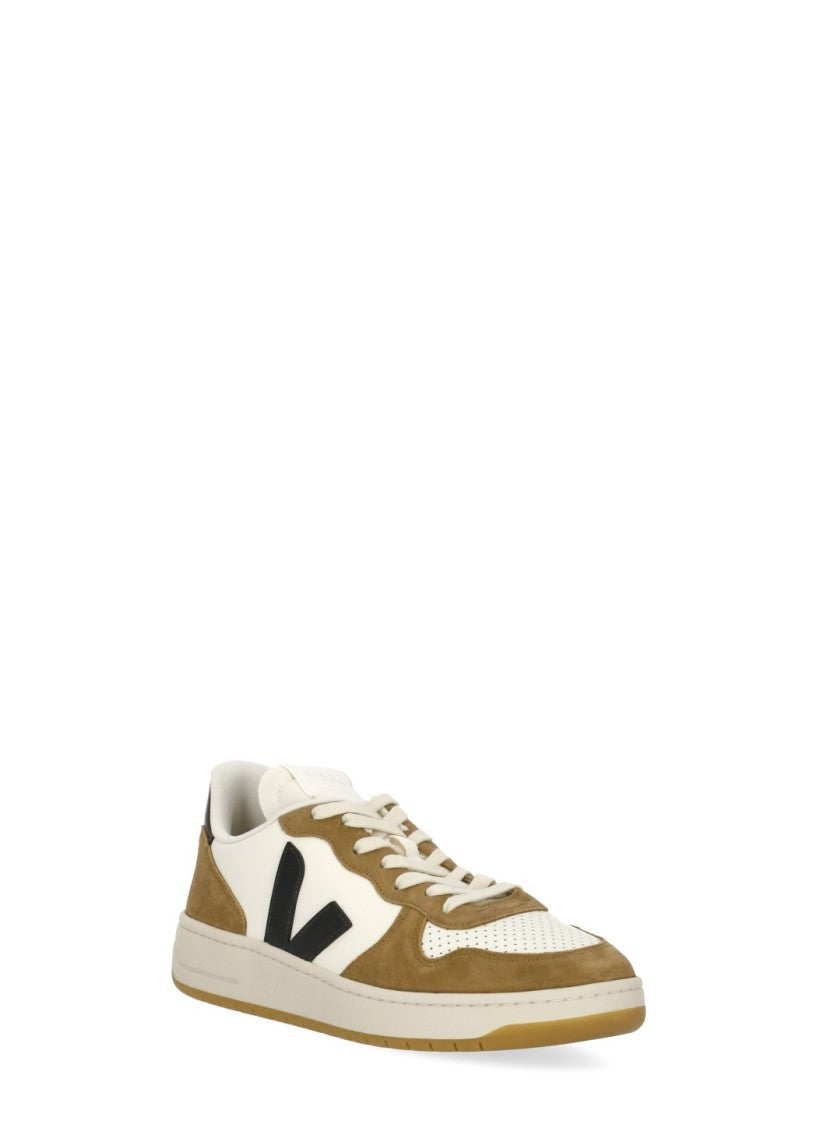 Veja White Suede Overlays Logo Low-Top Sneakers