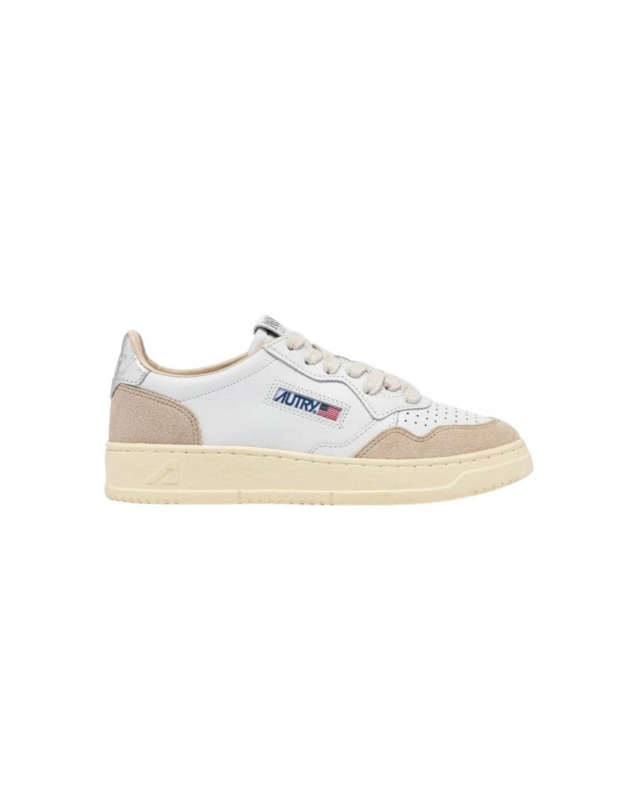 Autry Medalist Low Sneakers In White/Silver Leather