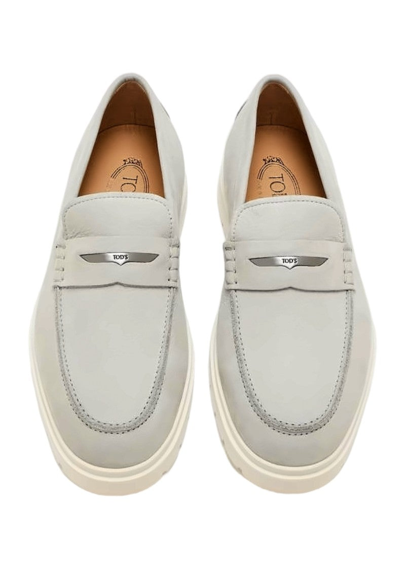 Tod's Sleek Leather Loafers With Textured Rubber Sole