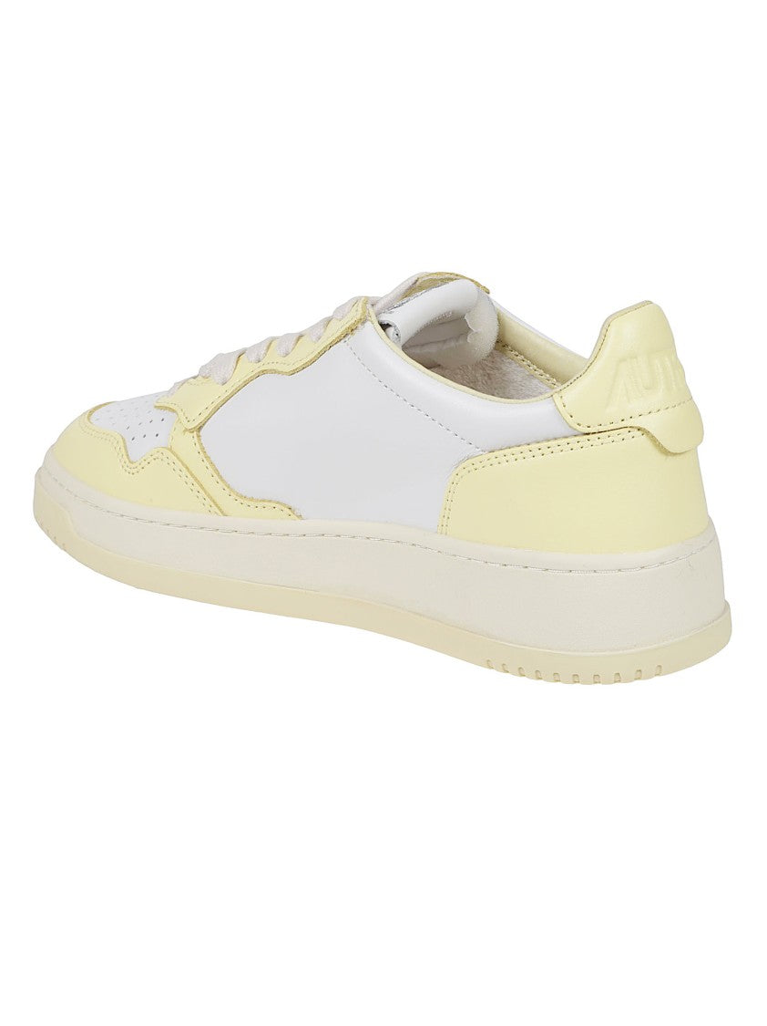 Autry Medalist Low Smooth Calf Leather Sneakers