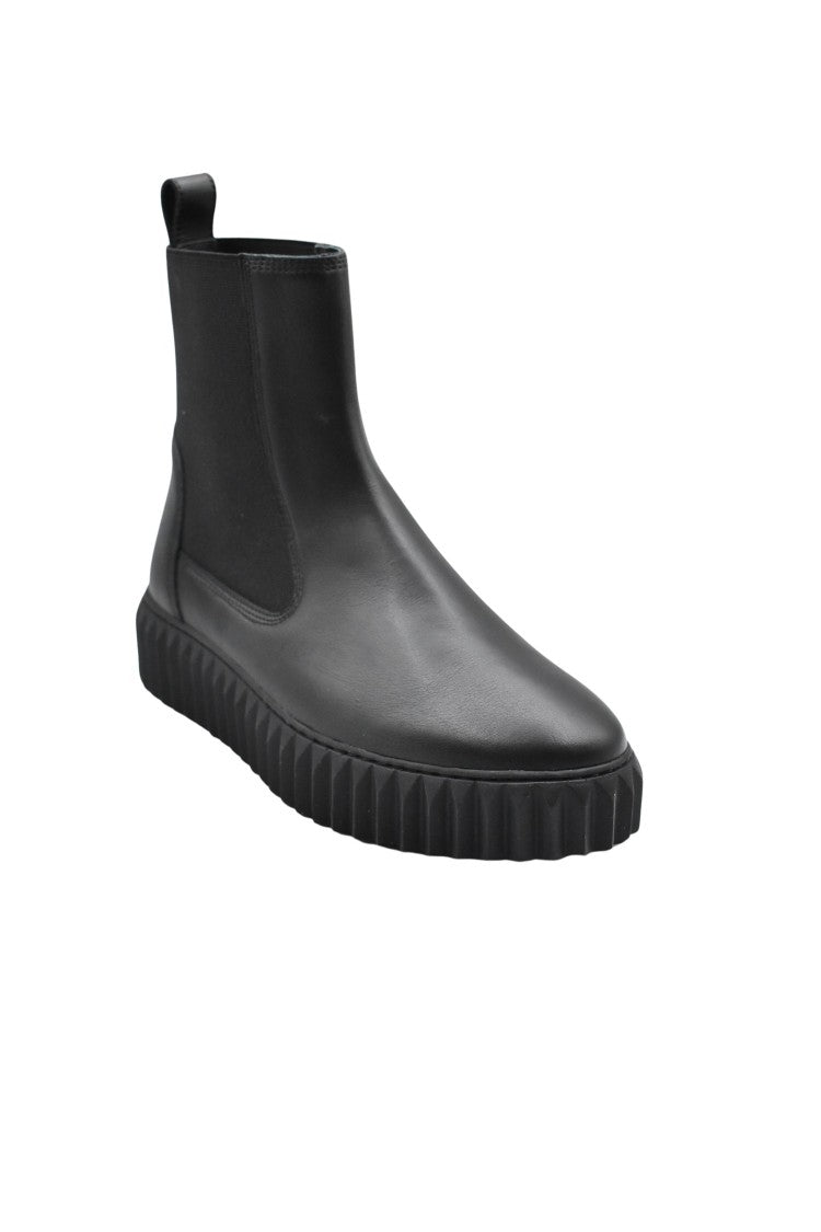 Voile Blanche Laced Black Low Shoes